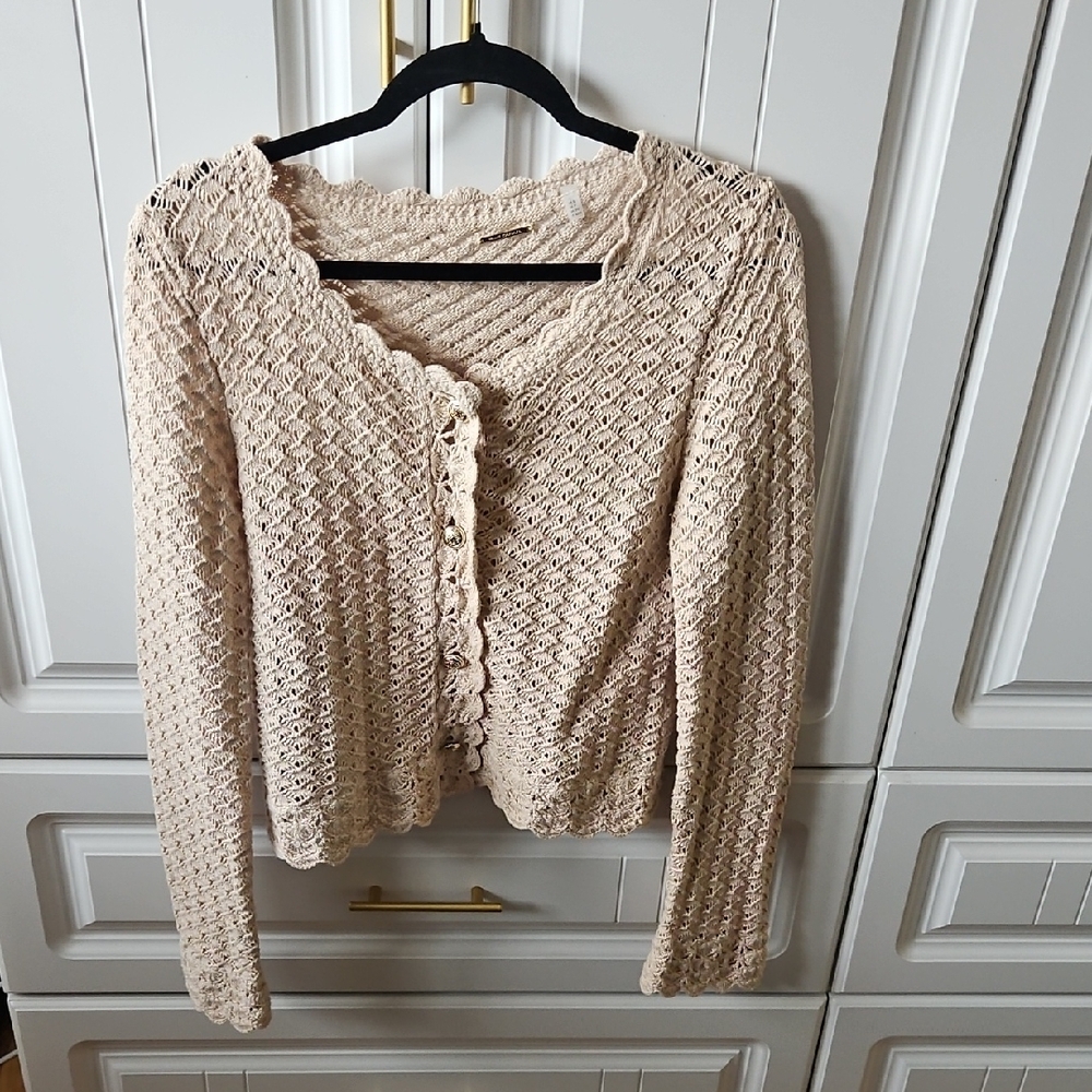 Elie Tahari Cream Crochet Scalloped-Edge Button-Up Cardigan
